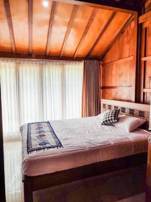Ndalem Arsita Villa Yogyakarta Exterior foto